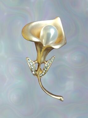 Calla Lily Brooch